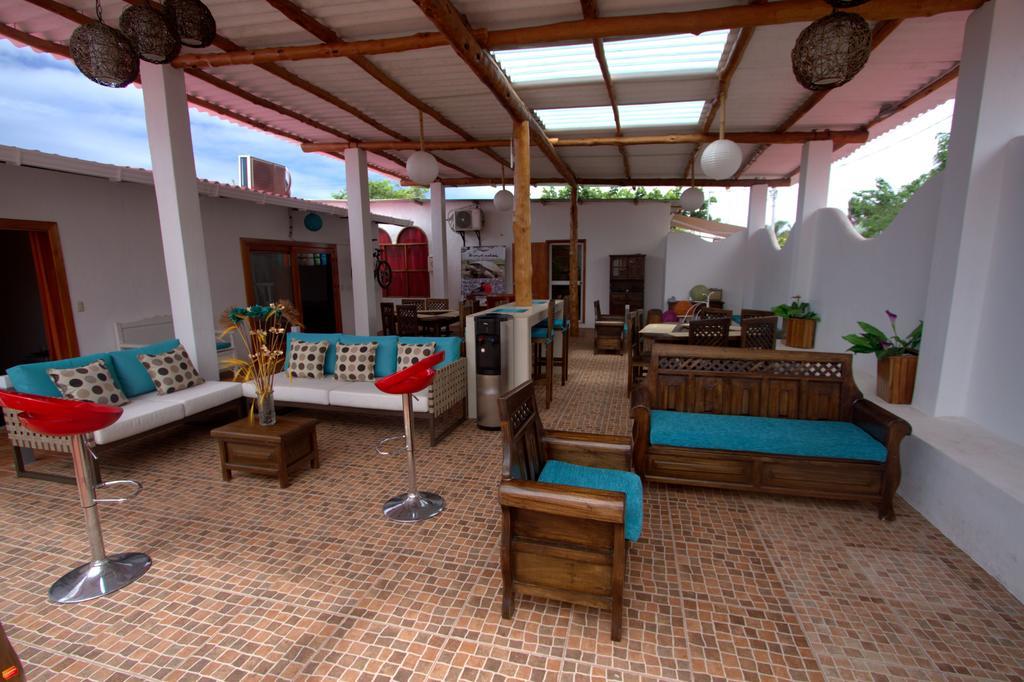 Zurisadai Hotel Puerto Ayora  Exterior photo